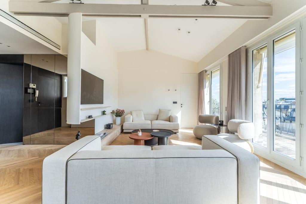 Apartment Luxueux Haussmannien Avec Vue Sur Paris