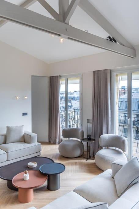 Apartment Luxueux Haussmannien Avec Vue Sur Paris